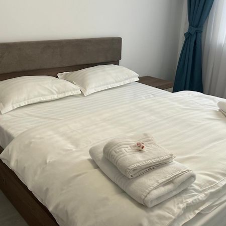 Royal Blue Property Oradea Zewnętrze zdjęcie