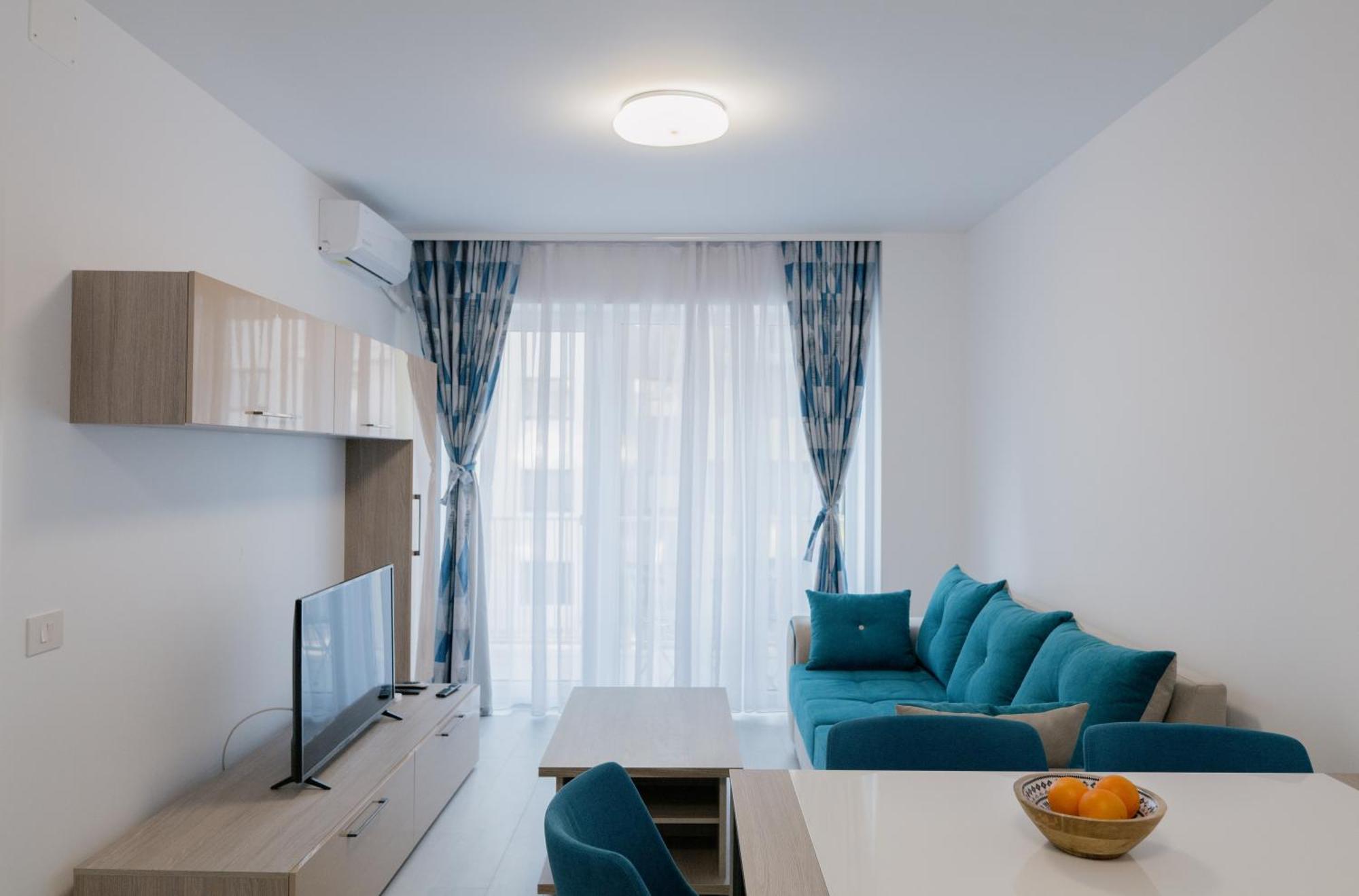 Royal Blue Property Oradea Zewnętrze zdjęcie