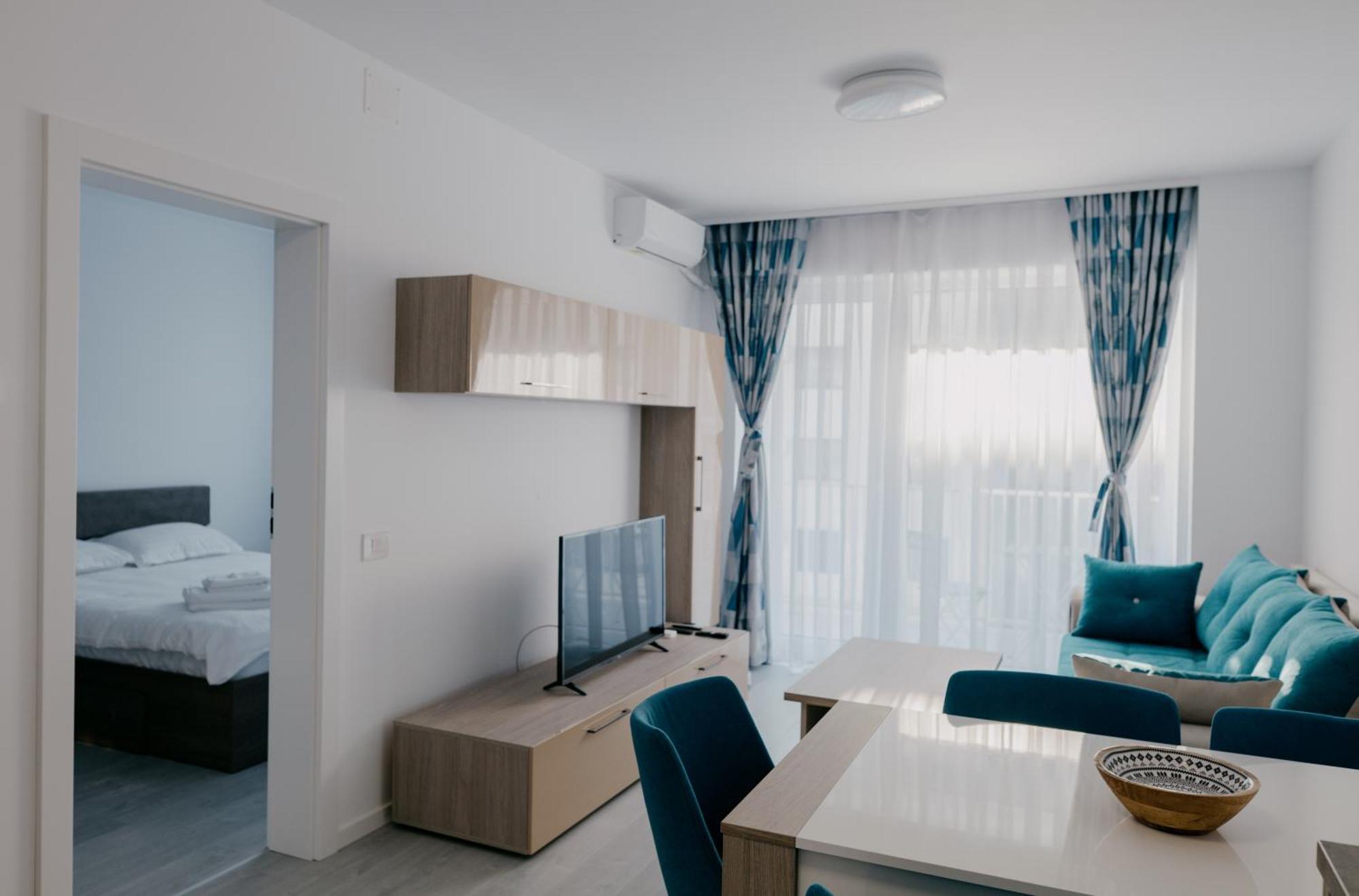 Royal Blue Property Oradea Zewnętrze zdjęcie