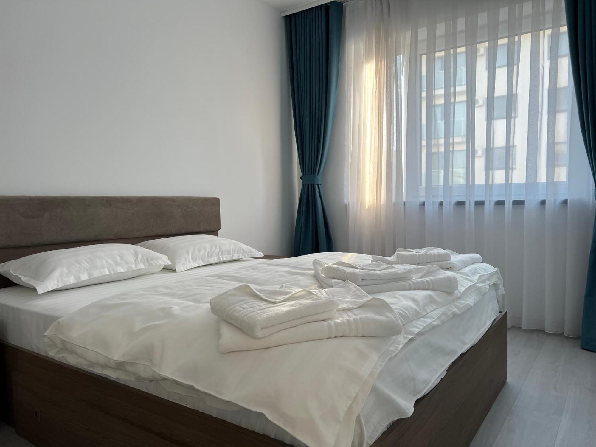 Royal Blue Property Oradea Zewnętrze zdjęcie
